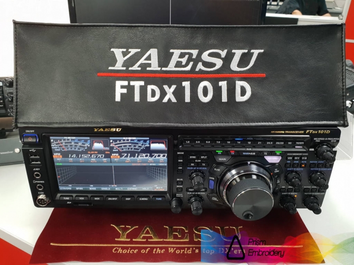 Yaesu FTDX101D radio dust cover by prism embroidery