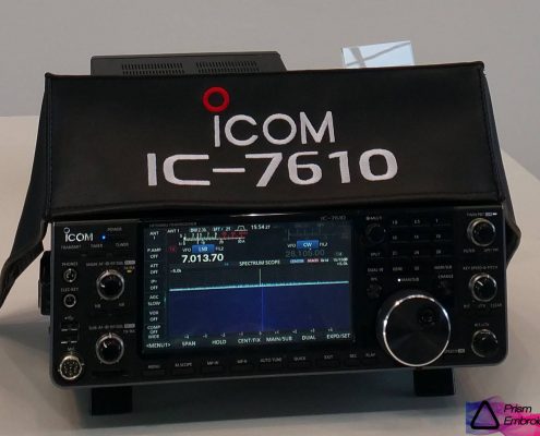 ic_7610_Messe Icom IC-7610 Radio dust cover by DXCovers ( Prism Embroidery )